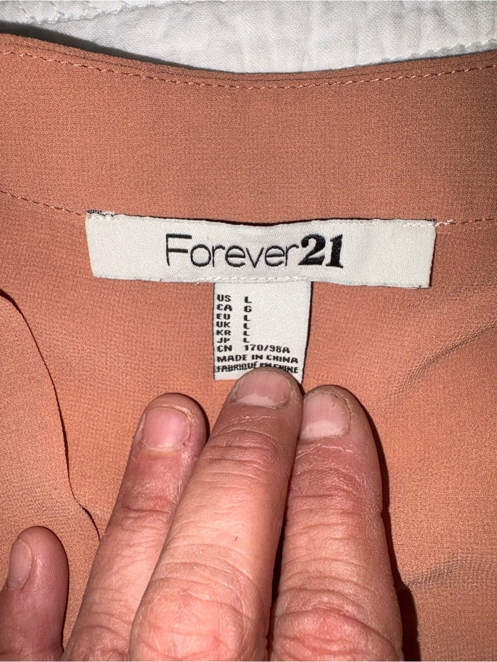 Women's forever 21 peach blouse size L - Picture 3 of 5